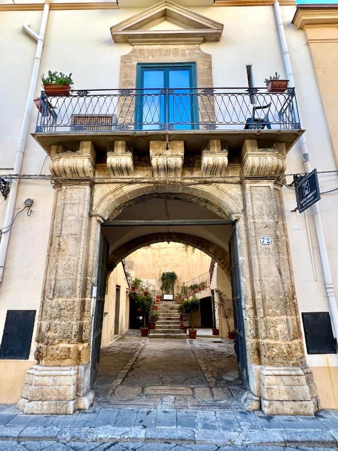 Cortile Umberto I Bed & Breakfast Cefalù Eksteriør bilde